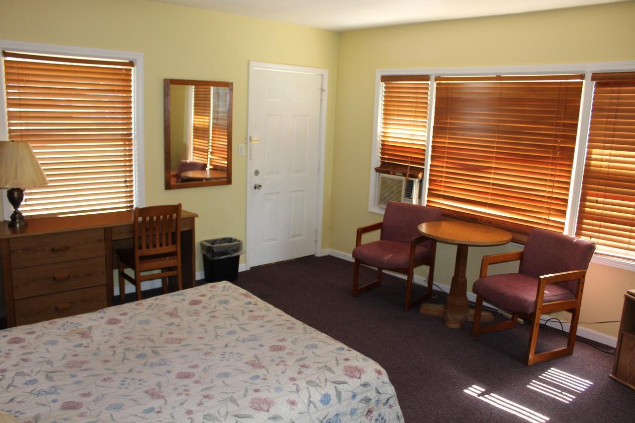Crest Motel Bartlett 외부 사진