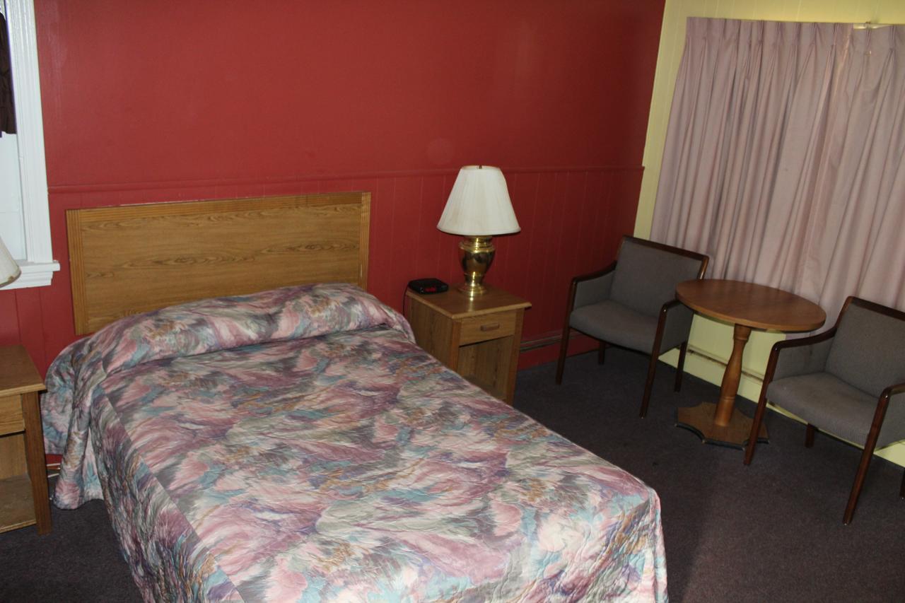 Crest Motel Bartlett 외부 사진